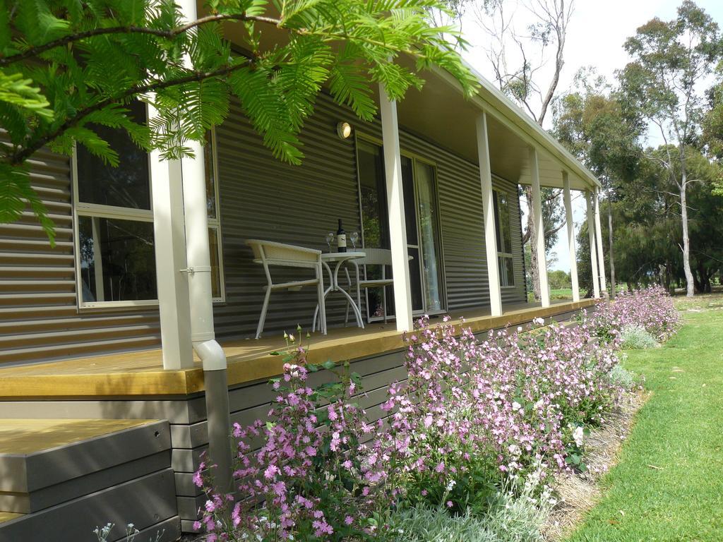 Camawald Coonawarra Cottage B&B Oda fotoğraf